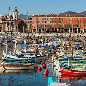 Appartamento Charme Mediterraneen Votre Pied A Terre Au Coeur Du Port De